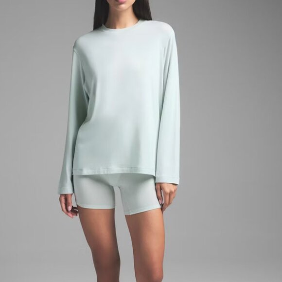 SKIMS boyfriend long sleeve tee - Picture 3 of 3